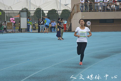 【心向阳·少年强】系列四  访suncitygroup太阳集团800米运动员茅可