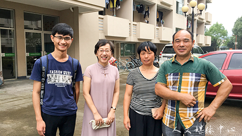 suncitygroup太阳集团领导走访2018届毕业生寝室