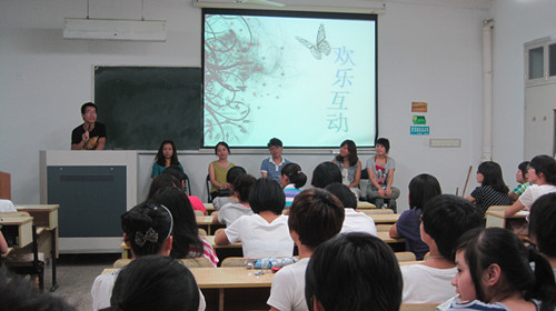 我们一起为大学上色——suncitygroup太阳集团新老生交流会顺利举行