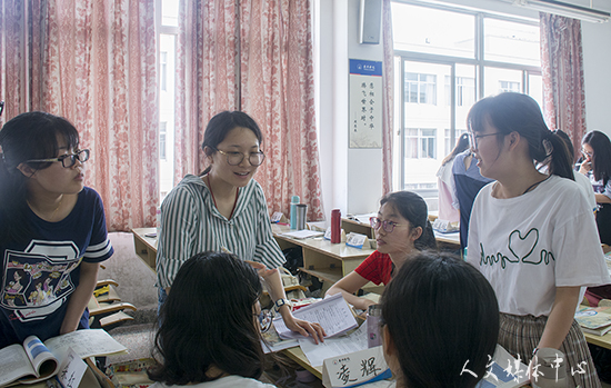 suncitygroup太阳集团开展中学名师进课堂活动