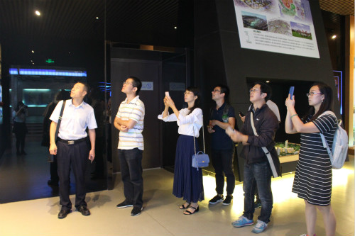 suncitygroup太阳集团新进教师参观台州市博物馆与台州市城市规划馆