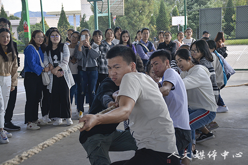 suncitygroup太阳集团举行新生文体节开幕式暨趣味运动会